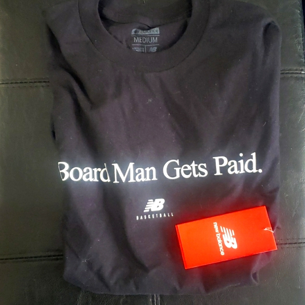 Men's nwt new balance board man gets paid tshirt